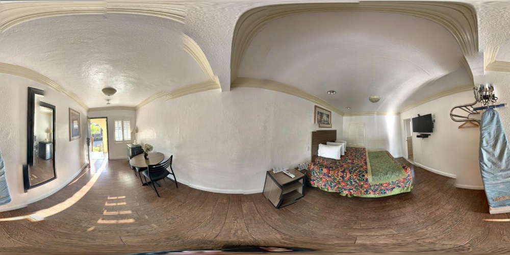 Apache Inn Main image