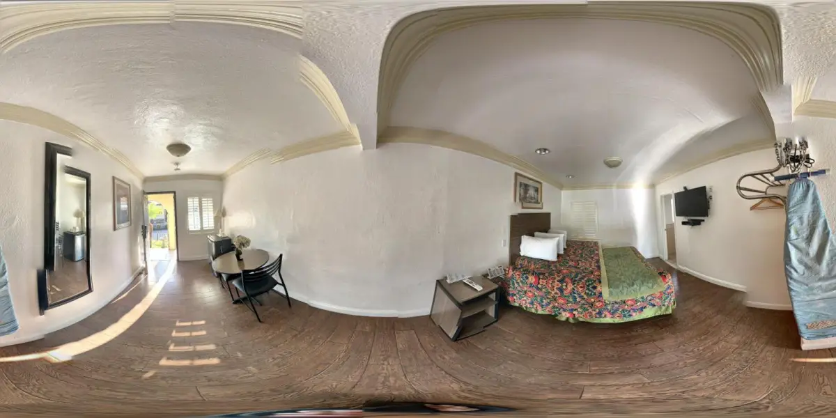 Apache Inn Main image