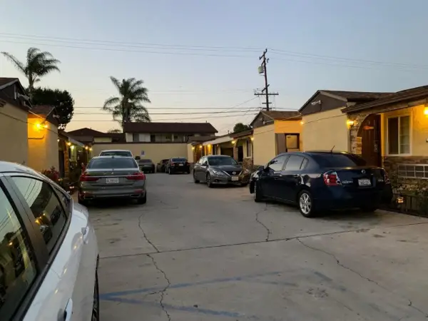 Apache Inn Main image