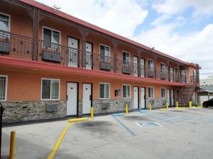  Los Angeles Motel